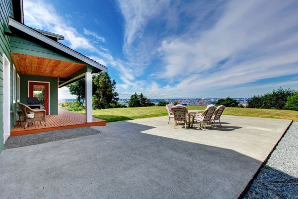 Cost of Concrete Deck Repair in Midlothian