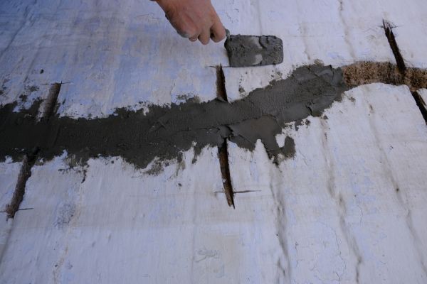 Cost of Concrete Fissure Repair in Midlothian