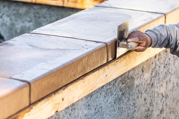 Cost of Concrete Coping Repair in Midlothian