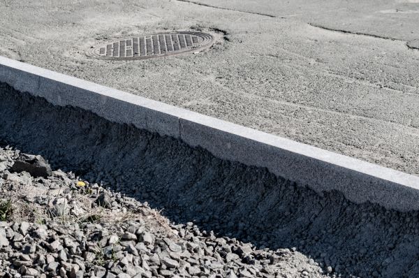 Cost of Sidewalk Curbing Repair in Midlothian